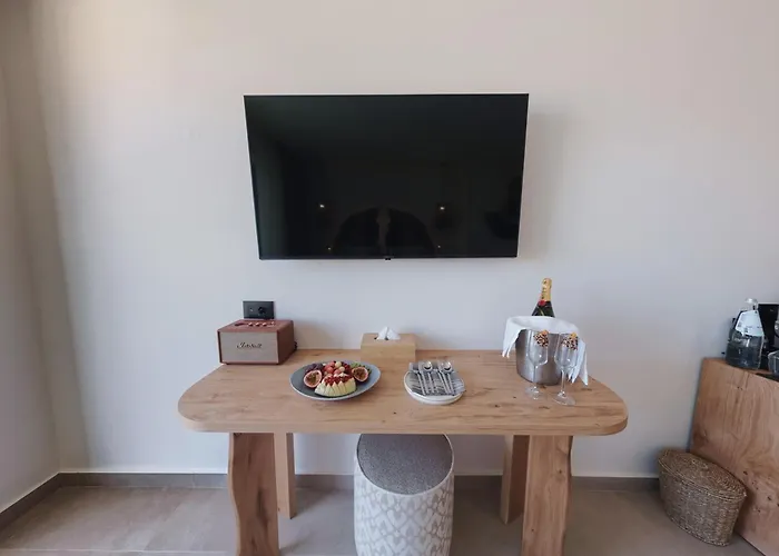 Cabana Blu Hotel & Suites